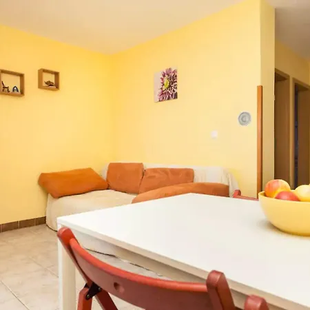 Jenny- Sea View Apartment Ravni
