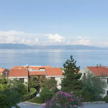 Lägenhet Jenny- Sea View